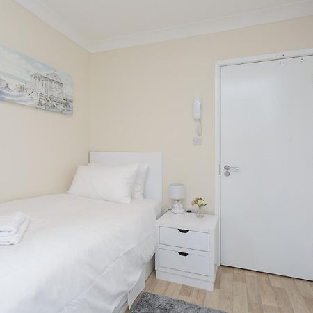 Blackberry - Stylish Self-Contained Flats In Soton City Centre Саутхамптън Стая снимка