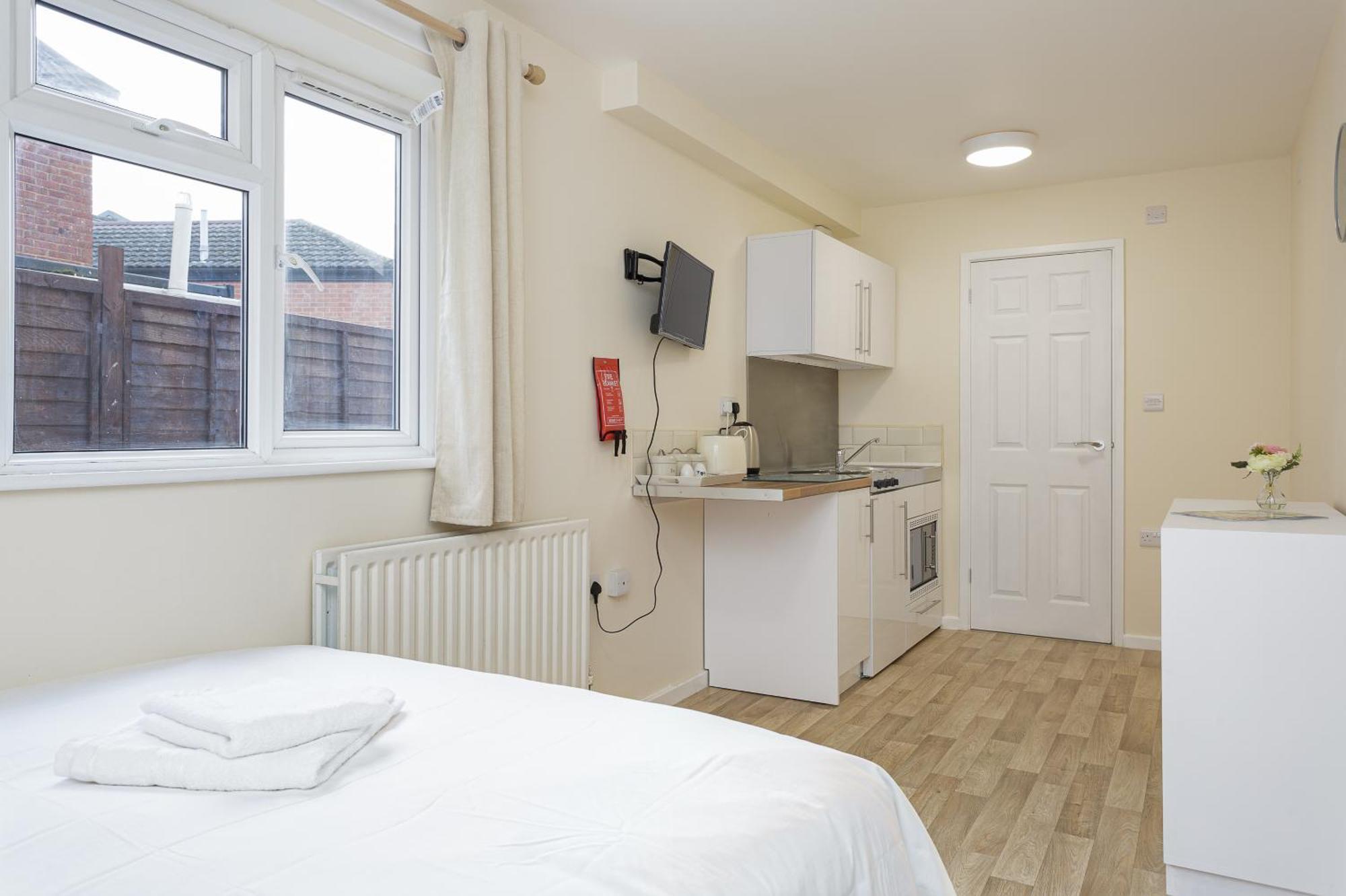 Blackberry - Stylish Self-Contained Flats In Soton City Centre Саутхамптън Стая снимка