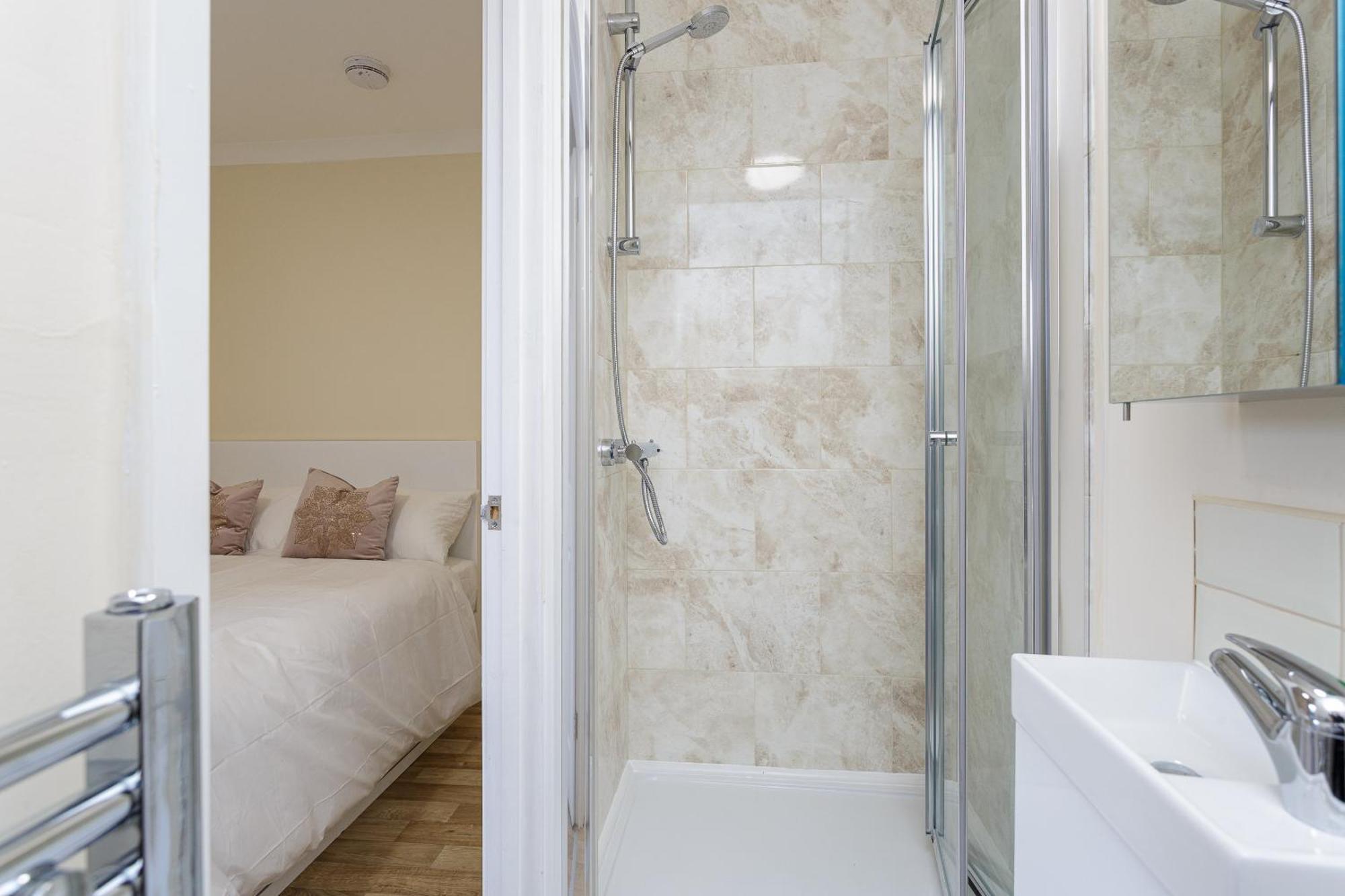 Blackberry - Stylish Self-Contained Flats In Soton City Centre Саутхамптън Стая снимка
